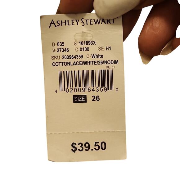 Ashley Stewart Blouse Women's 26 White Lace Up Bell Sleeve NWT - Picture 5 of 5